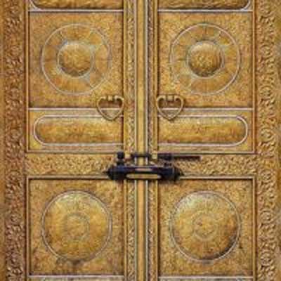 Replika Pintu Ka'bah